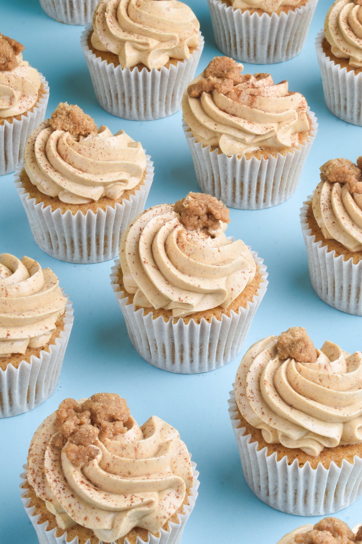 Dulce Cinnamon Cupcakes